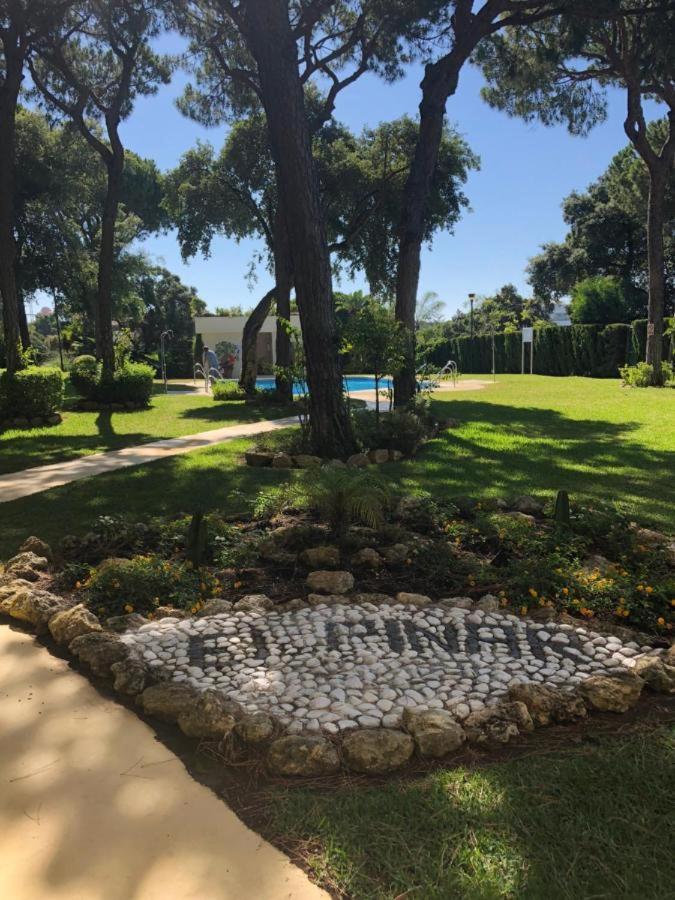 Ansa Beach Apartment - Cabopino, Marbella - Garden Level Eksteriør billede